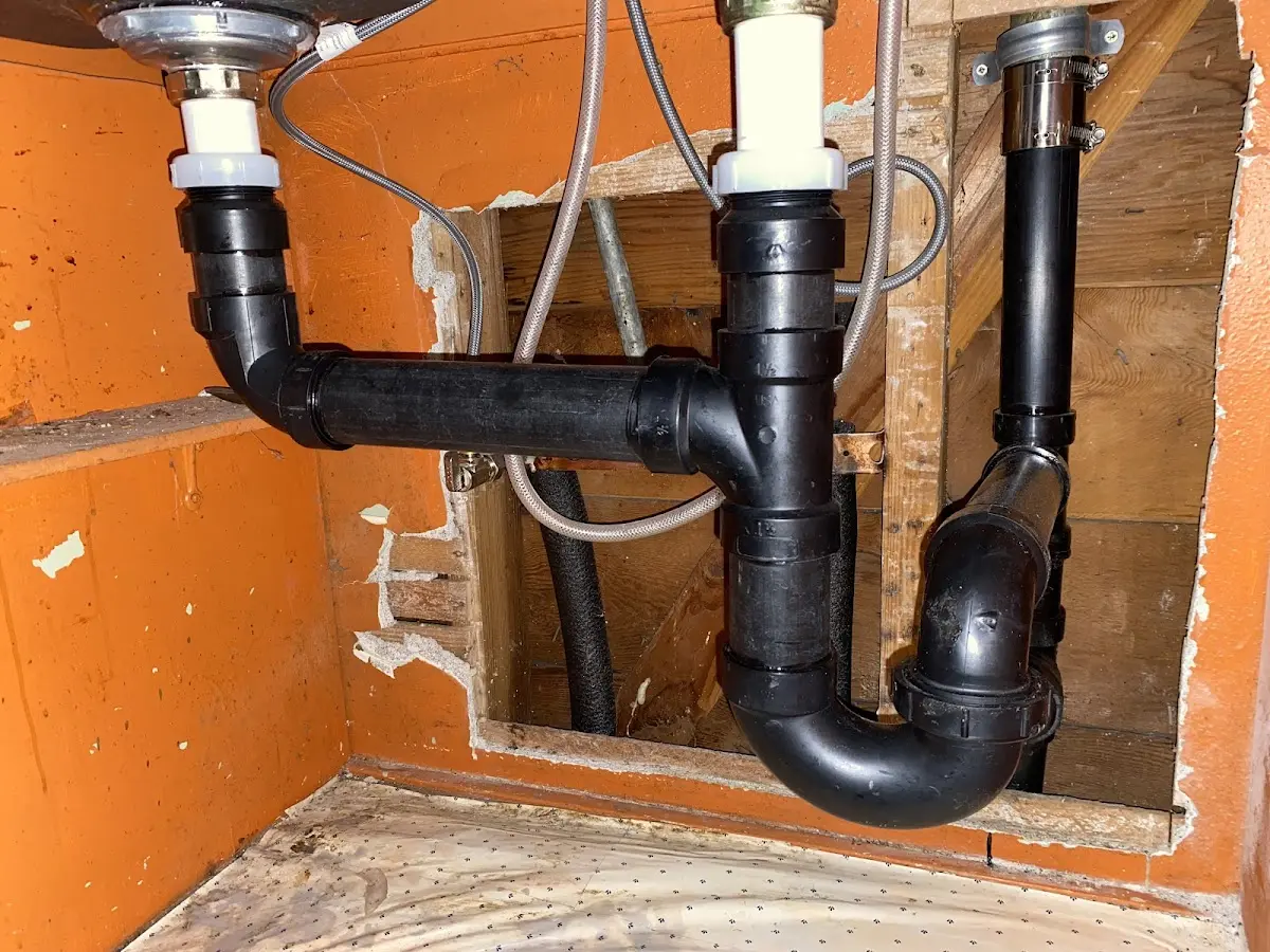 Professional Pipe Bursting equipment and tools on the job in DeBary
